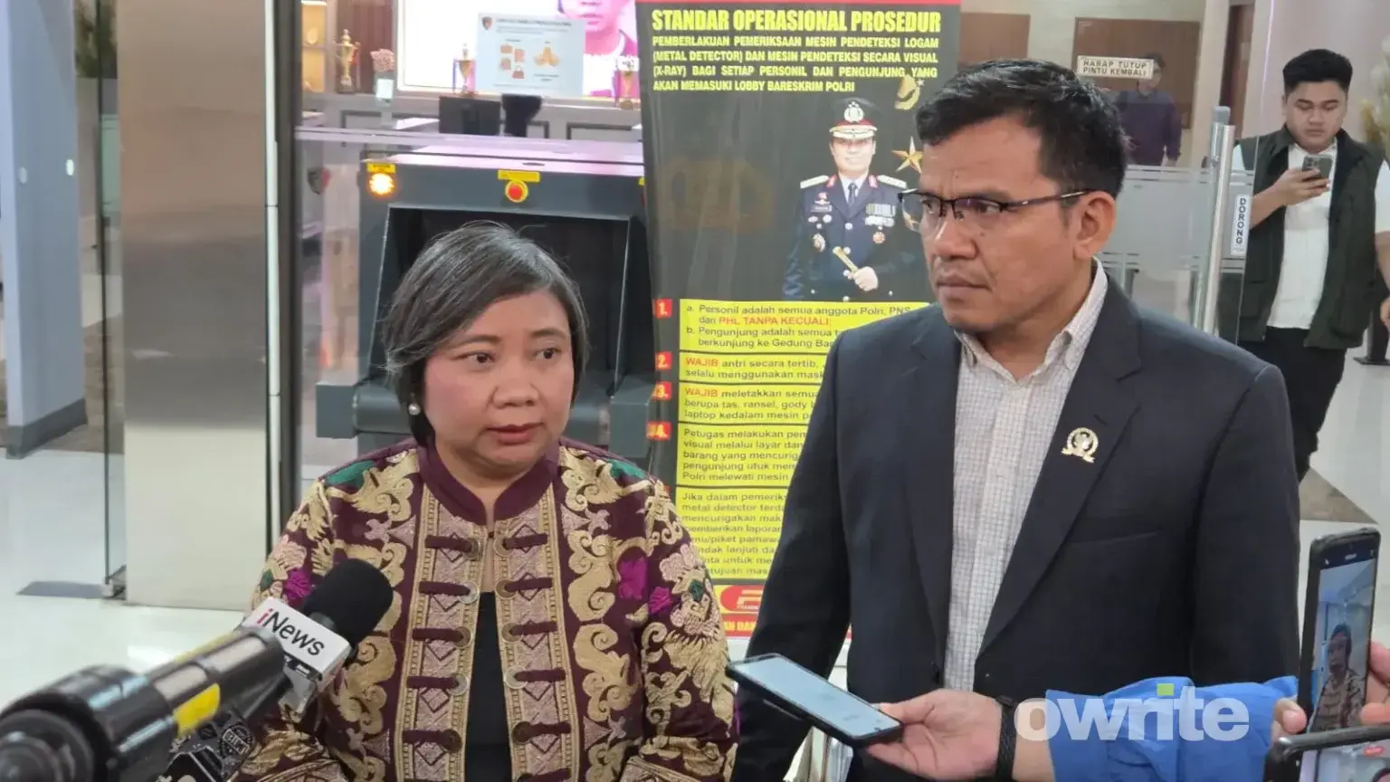 Ketua Komnas HAM, Anis Hidayah, saat berkunjung ke Mabes Polri