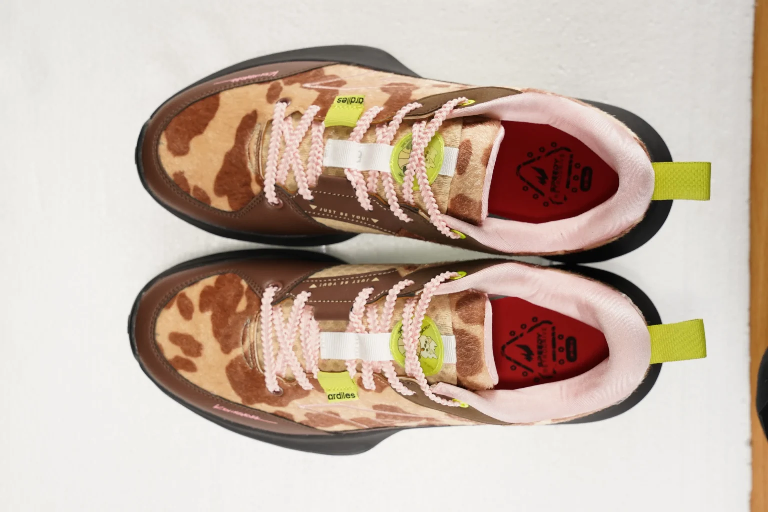 Sepatu Basket