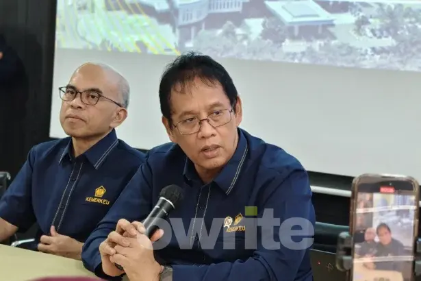Menteri Keuangan Purbaya Yudhi Sadewa di Kantor Kemenkeu Jakarta (sumber: Owrite/Anisa Aulia)