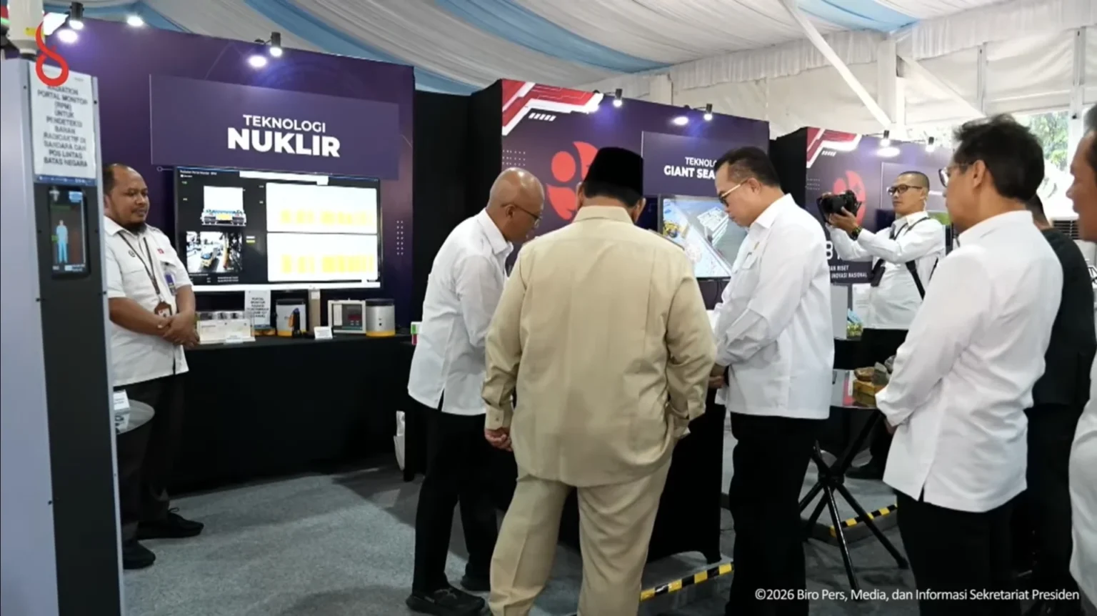 BRIN Pamerkan Teknologi Nuklir ke Prabowo. (Sumber: BPMI)
