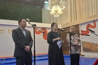 Konfrensi pers Ketua dan Wakil Ketua DPR RI. (Sumber: Owrite/Rika Pangesti)