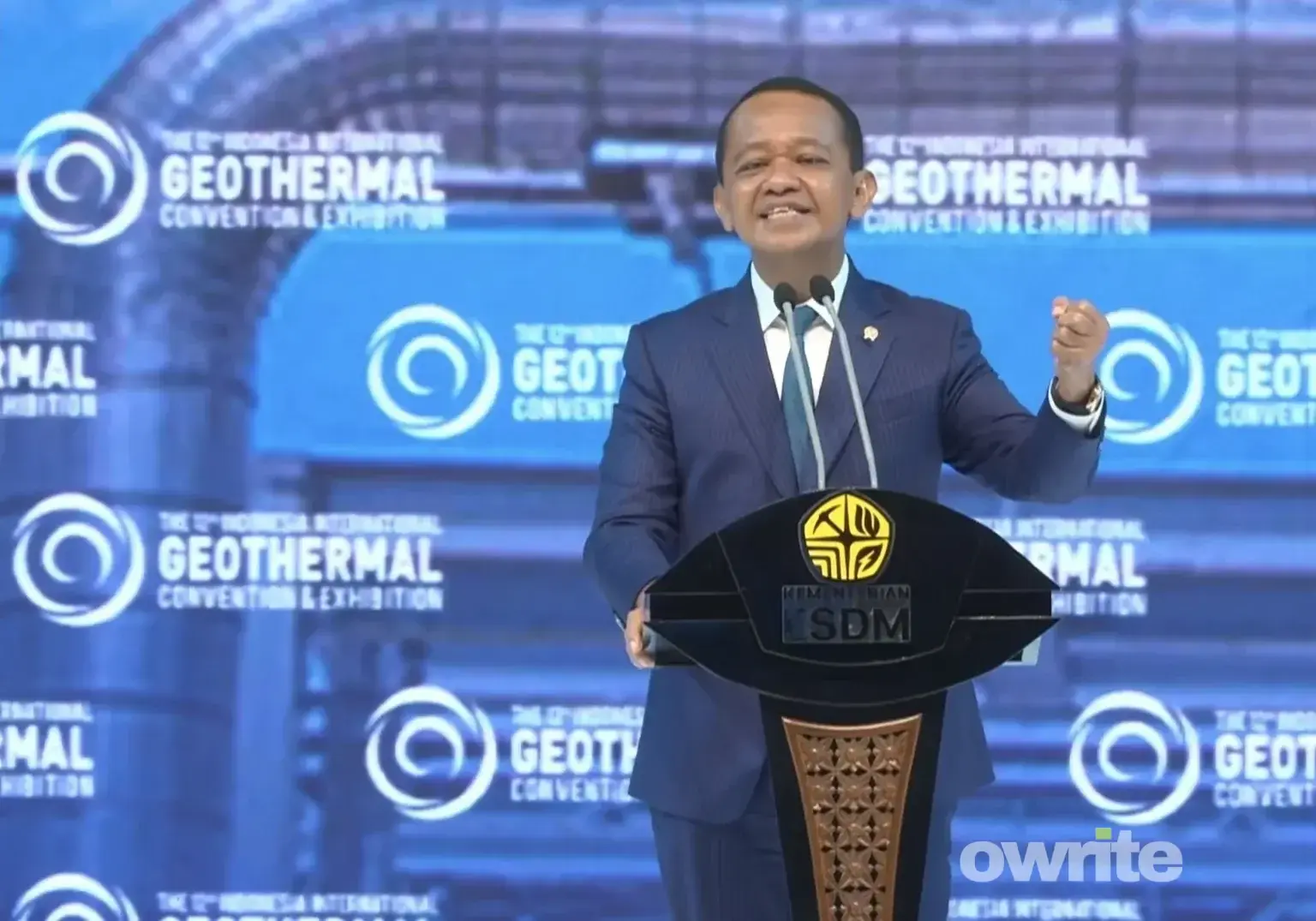Menteri Bahlil Lahadalia Saat Pidato Dalam Pembukaan Indonesia International Geothermal Convention and Exhibition (IIGCE) 2026, di Jakarta Rabu, 19 Agustus 2026. (Sumber: Owrite/Natania Longdong)