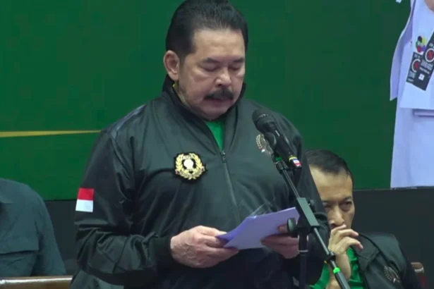 Jaksa Agung, ST Burhanuddin di Kejurnas Karate-do Gojukai. (Sumber: YouTube/Karate-Do Gojukai Indonesia)