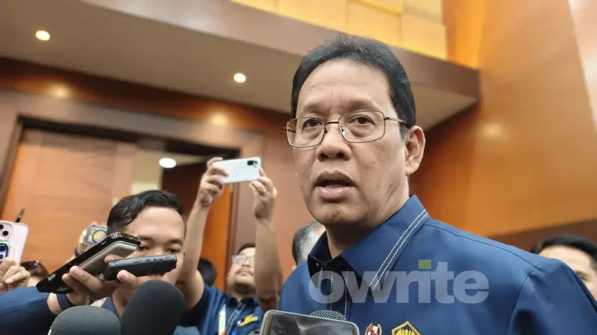 Menteri Keuangan Purbaya Yudhi Sadewa di Kantor Kemenkeu (sumber: Owrite/Anisa Aulia)