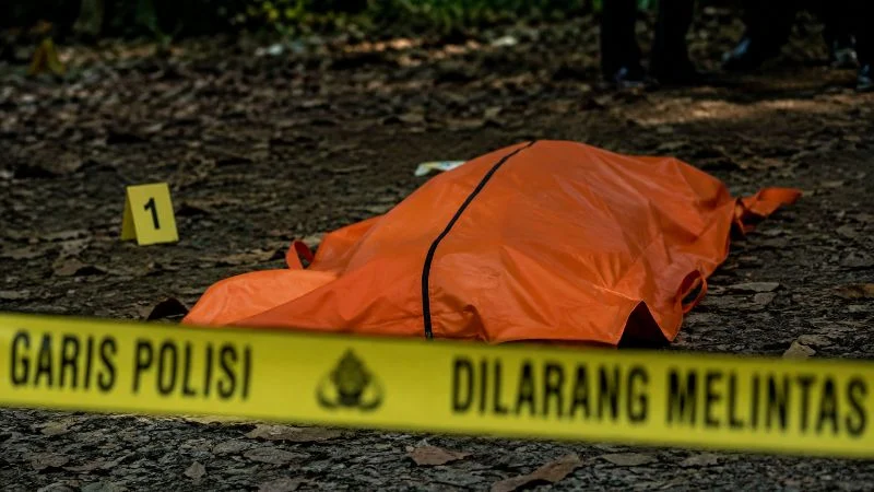 Ilustrasi mayat di lokasi kejadian.