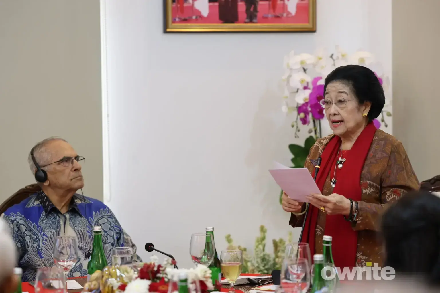 Presiden ke-5 Republik Indonesia Megawati Soekarnoputri memberikan pengantar jamuan makan siang di Megawati Institute, Menteng, Jakarta, Jumat, 28 Agustus 2026.