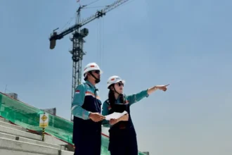 PT Wijaya Karya Bangunan Gedung Tbk (WEGE) membukukan pendapatan sebesar Rp404,85 miliar pada semester I 2026.