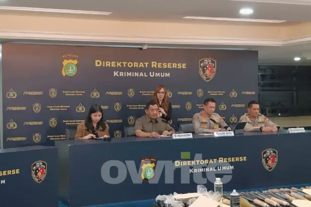 Polda Metro Jaya ungkap 65 pelaku diduga anarko saat demo RUU Perampasan Aset di DPR, 27 Agustus 2026.