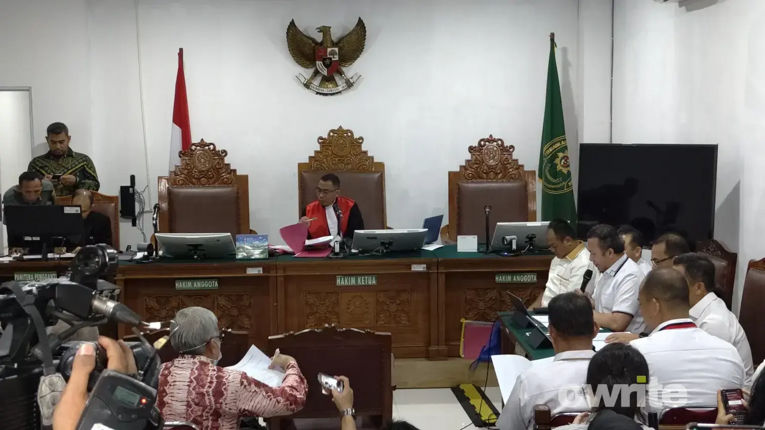 Polri memberikan jawaban atas gugatan praperadilan kubu eks Jampidsus Febrie di PN Jakarta Selatan, 19 Agustus 2026.