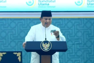 Presiden RI Prabowo Subianto menyebut Kartu Tanda Anggota (KTA) Nahdlatul Ulama (NU) miliknya tercatat sebagai anggota seumur hidup.