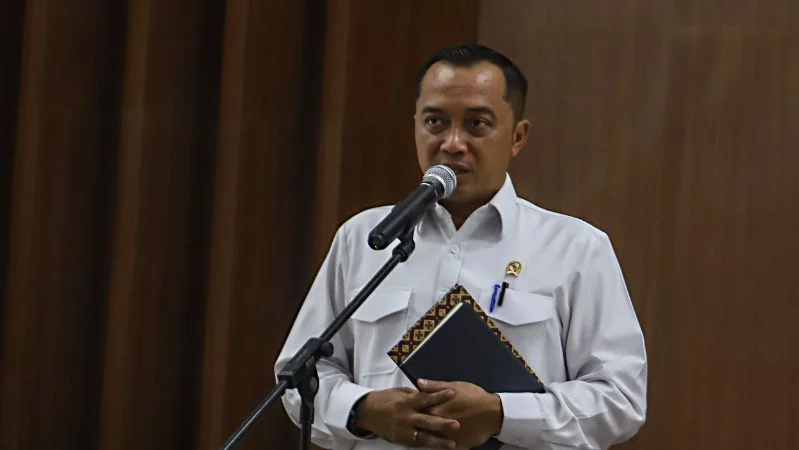 Mensesneg Prasetyo Hadi di komplek parlemen, Senayan, Jakarta.