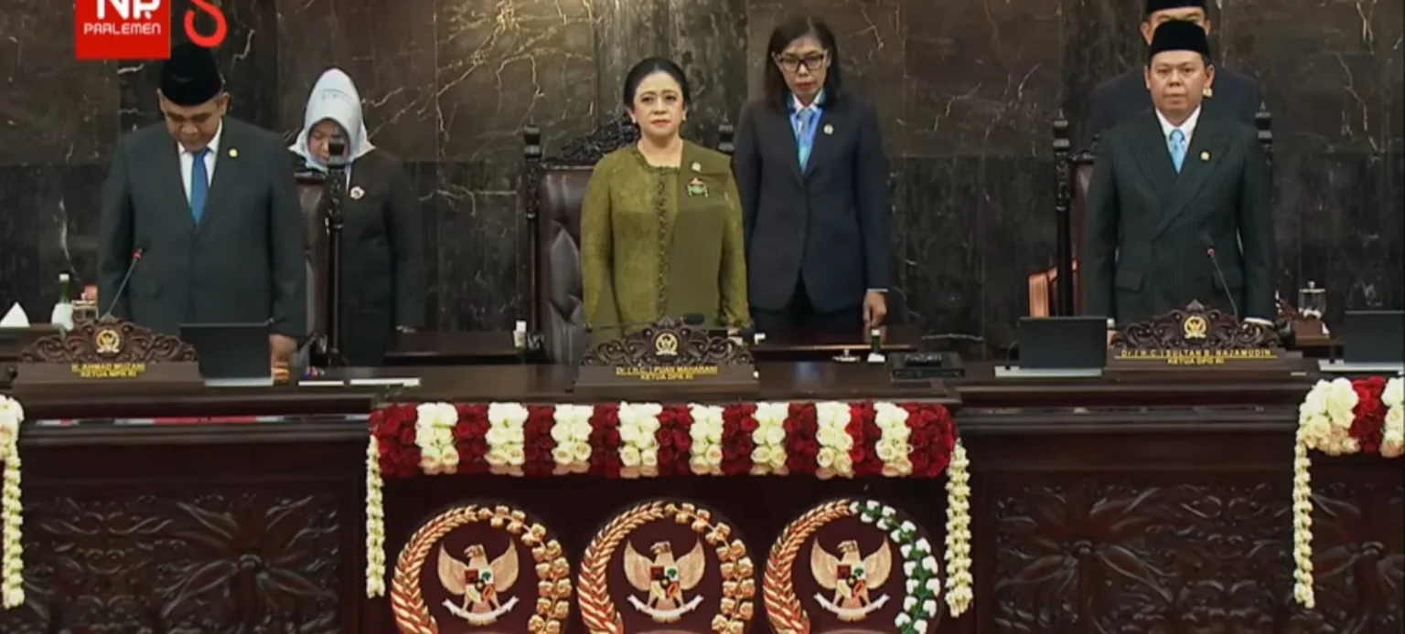 Ketua DPR Puan Maharangi mengenakan kebaya hijau olive saat Sidang Tahunan MPR, 14 Agustus 2026.