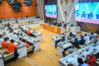 Suasana rapat kerja Komisi V DPR bersama pemerintah terkait kecelakaan transportasi di Kompleks Parlemen, Senayan, Jakarta.
