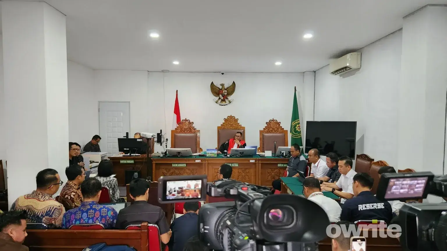 Ahli hukum tata negara Universitas Tarumanagara, Rasji, dihadirkan sebagai saksi ahli kubu eks Jampidsus Febrie Adriansyah dalam gugatan praperadilan di Pengadilan Negeri Jakarta Selatan, 20 Agustus 2026.