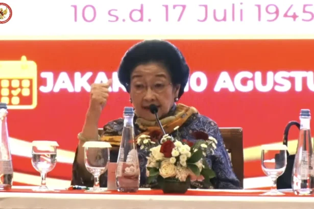 Presiden ke-5 RI Megawati Soekarnoputri dalam acara Ekspos Naskah Sumber Arsip Dasar Negara II. (Sumber: YouTube BPIP RI)