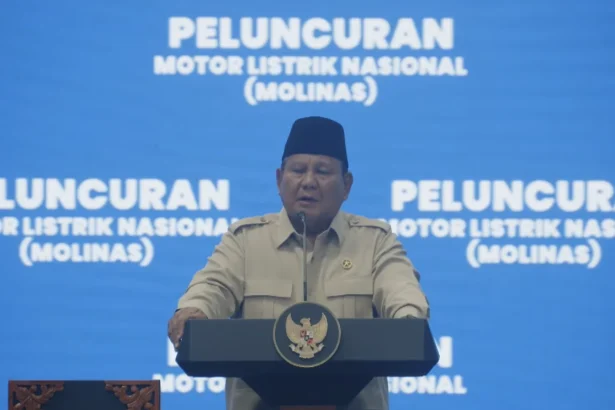 Presiden Prabowo Subianto di Peluncuran Motor Listrik Nasional (Molinas). (Sumber: YouTube BPMI)