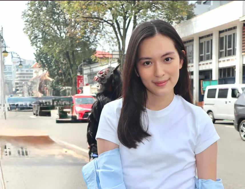 Shanna Shannon Penyanyi ‘Tanah Airku’ di HUT RI-81