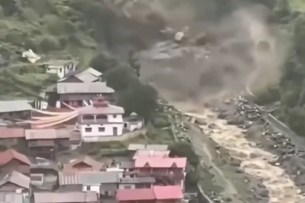 Banjir Bandang di Nepal-China. (Sumber: X)