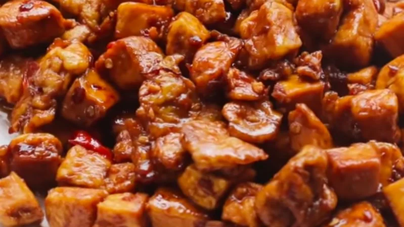 Menu Tahu Telur (Youtube: Devina Hermawan).