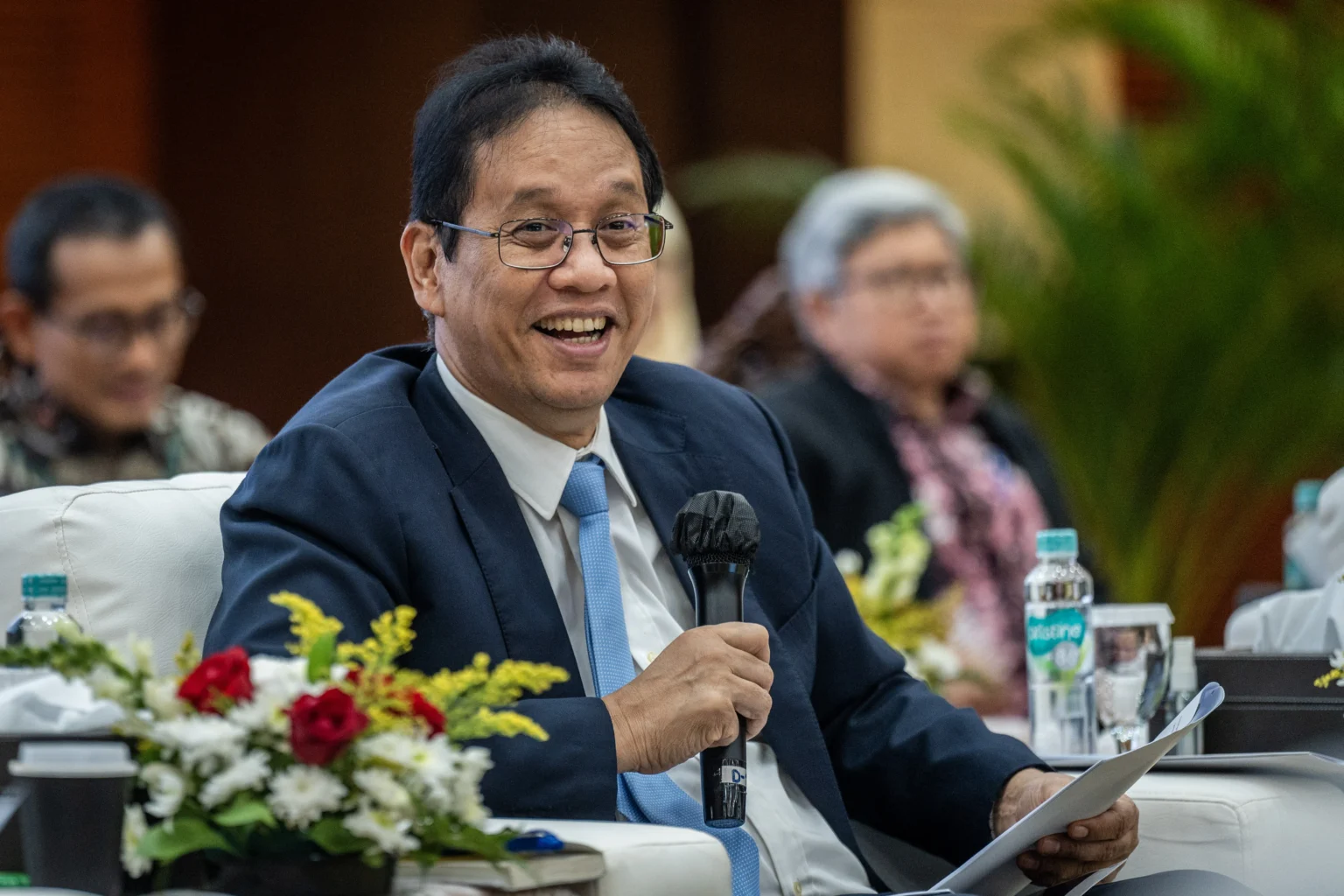 Menteri Keuangan Purbaya Yudhi Sadewa memaparkan situasi keuangan negara pada konferensi pers APBN KiTa edisi Juli 2026 di Jakarta. (Sumber: Antara Foto/Bayu Pratama S/wsj)