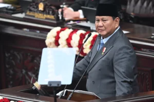 Presiden Prabowo Subianto menyampaikan pidato dalam Sidang Tahunan MPR RI dan Sidang Bersama DPR-DPD RI Tahun 2026 di Gedung Nusantara, Kompleks Parlemen, Jakarta. (Sumber: Antara Foto/Fauzan/sgd/kye)
