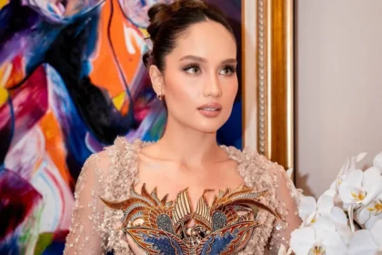Artis Cinta Laura