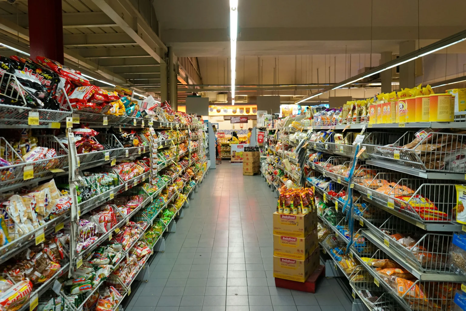 Ilustrasi supermarket. (Sumber: Unsplash/Fikri Rasyid)
