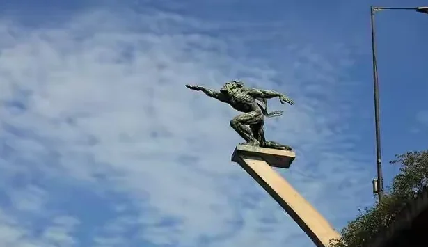 Patung Pancoran