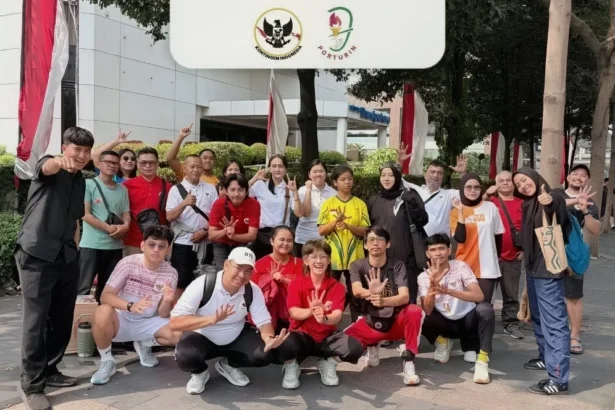 Atlet Tuli Indonesia menggalang
