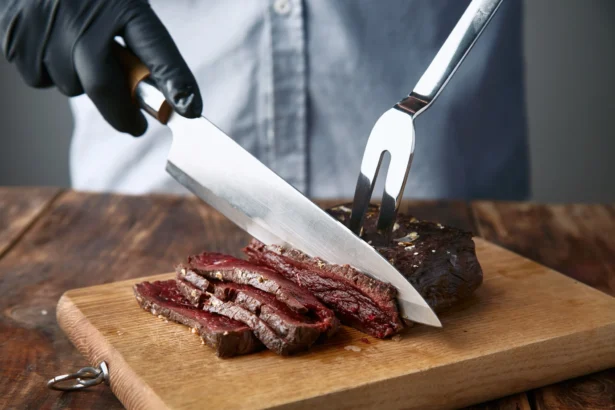 Ilustrasi Daging Steak. (Sumber: magnific)