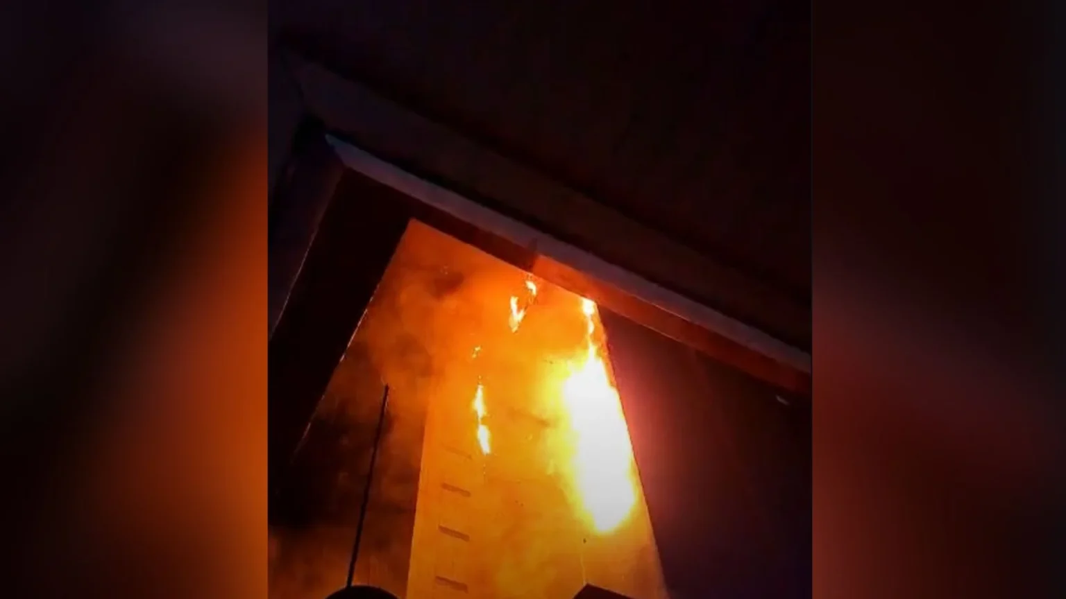 Gedung Bapenda DKI Jakarta Terbakar, Jumat, 7 Agustus 2026. (Istimewa)