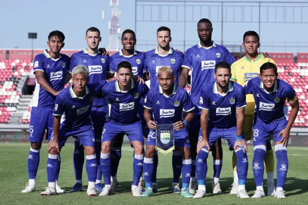 Persib Bandung Lolos ke Final