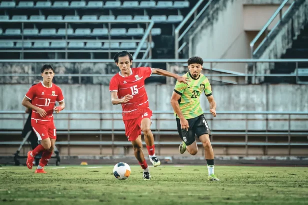 Timnas Indonesia U-20 saat berhadapan dengan Australia