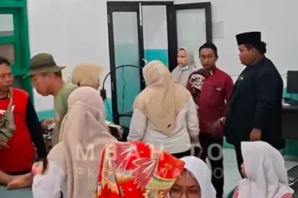 228 siswa SMP Negeri 1 Gembong dan Madrasah Tsanawiyah Negeri (MTsN) 3 Pati keracunan MBG.(Sumber: Instagram @ekokuswanto_mbahto)