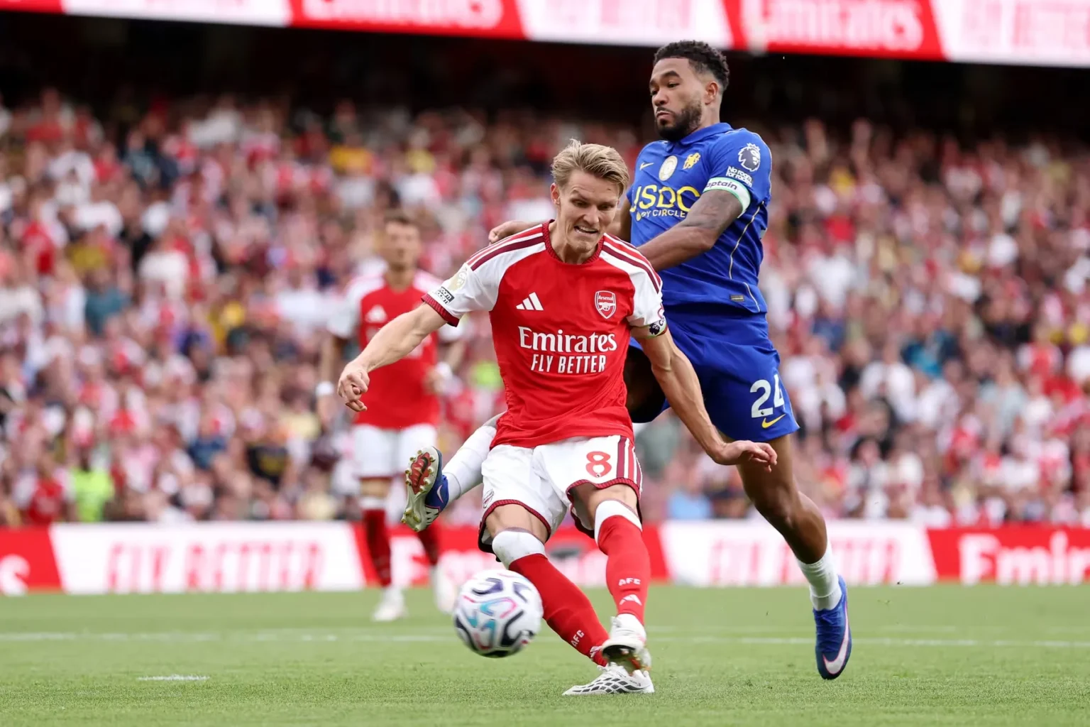 Arsenal berhadapan dengan Chelsea