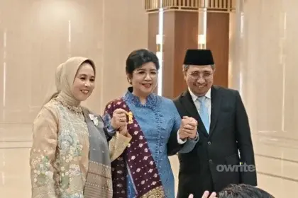 Gubernur Bank Indonesia Destry Damayanti (tengah), di gedung Mahkamah Agung, Jakarta, 2 September 2026.