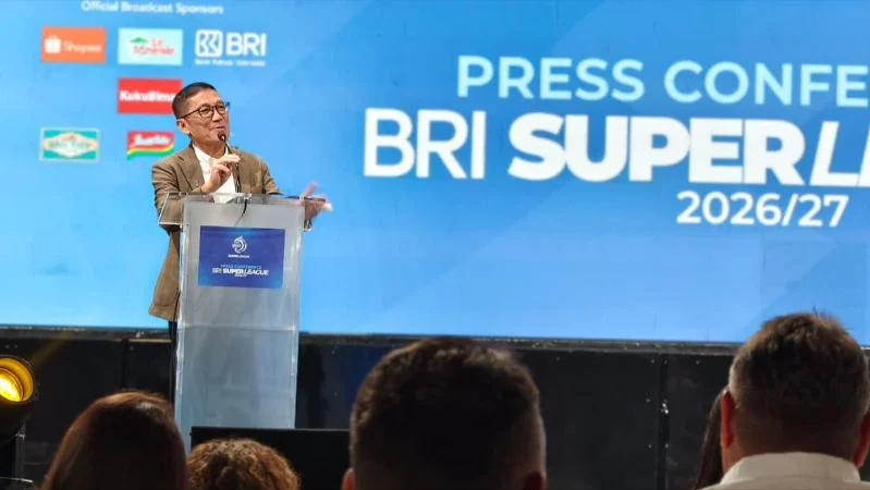Direktur Utama I.League, Ferry Paulus, dalam acara launching BRI Super League.
