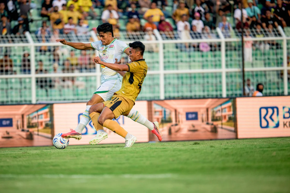 Bhayangkara FC vs Persebaya Sengit