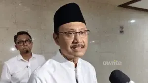 Menteri Sosial Saifullah Yusuf alias Gus Ipul di DPR.
