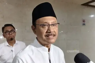 Menteri Sosial Saifullah Yusuf alias Gus Ipul di DPR.
