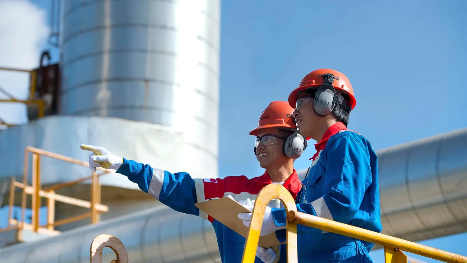 Pegawai PT Pertamina (Persero)