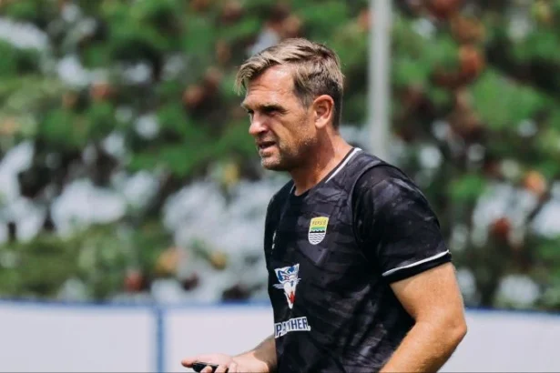 Pelatih Persib Igor Tolic.