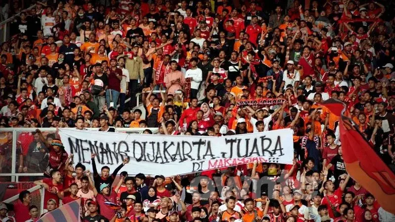 Pendukung fanatik Persija, The Jakmania.