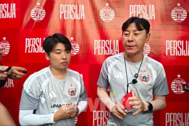Shin Tae-yong berharap Persija mampu tampil maksimal sekaligus meraih tiga poin dari Persib Bandung.