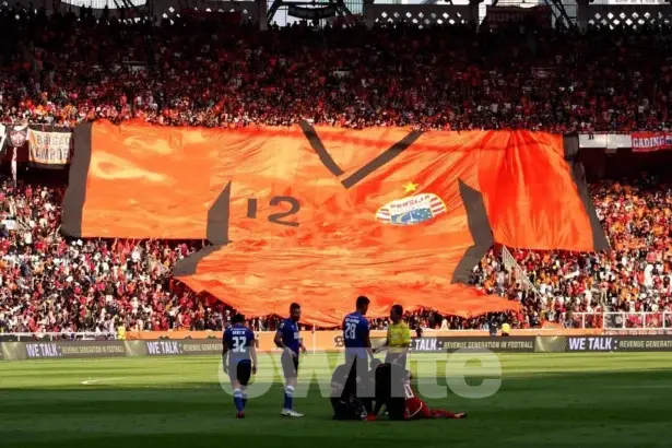 Pertandingan Persib vs Persija.